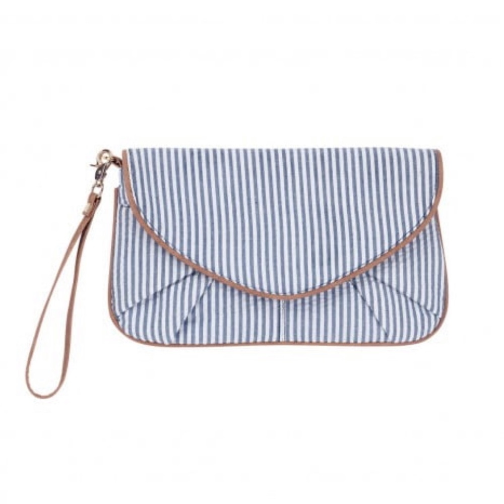 NWT 🌴 Preppy Blue Seersucker Wristlet, Clutch, Purse